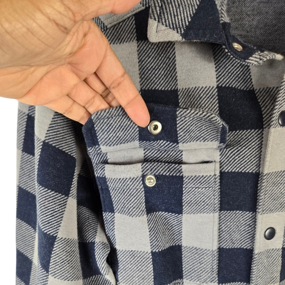 Lands End Mens Buffalo Check Blue and Gray Snap Buttoned Shirt - Picture 5 of 12